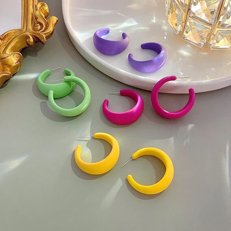 New Korea Colorful Geometric C-shaped Hoop Earrings for Women Bright Colors Resin Earrings for Girls